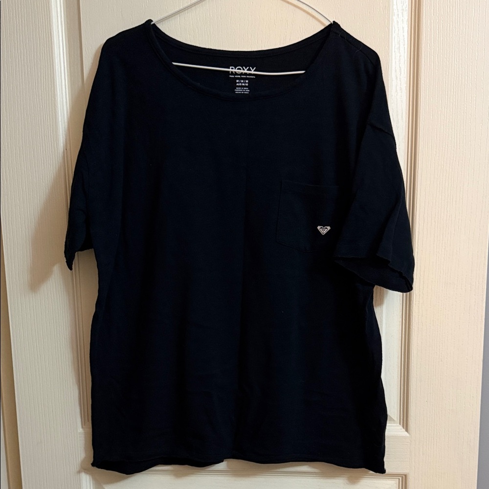 ROXY | Classic Black Tee with Pocket size Medium